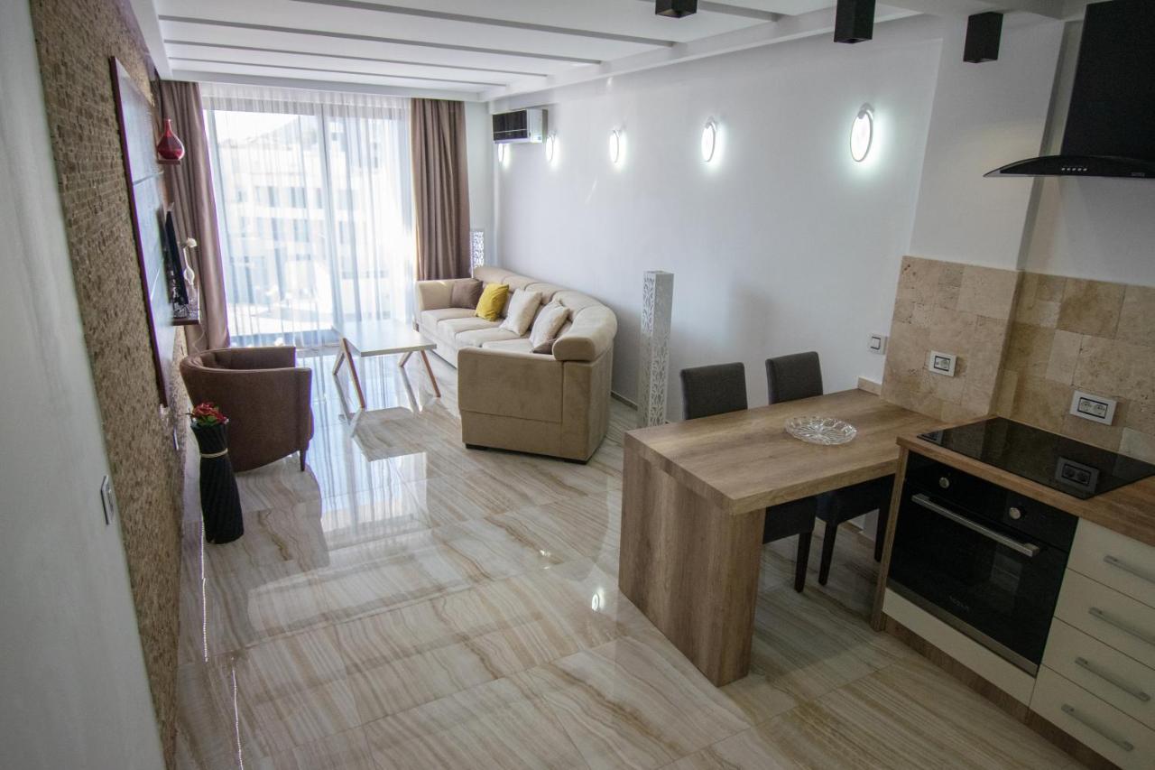 Golden Apartment
