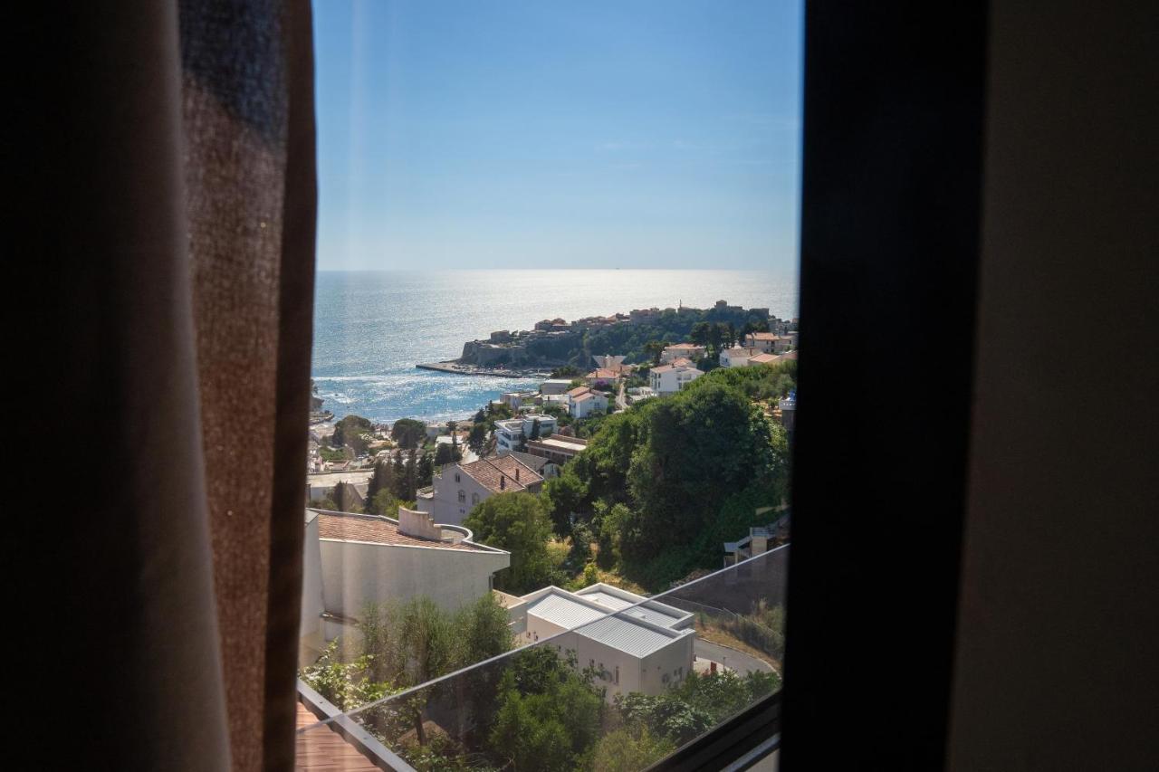 Golden * Ulcinj